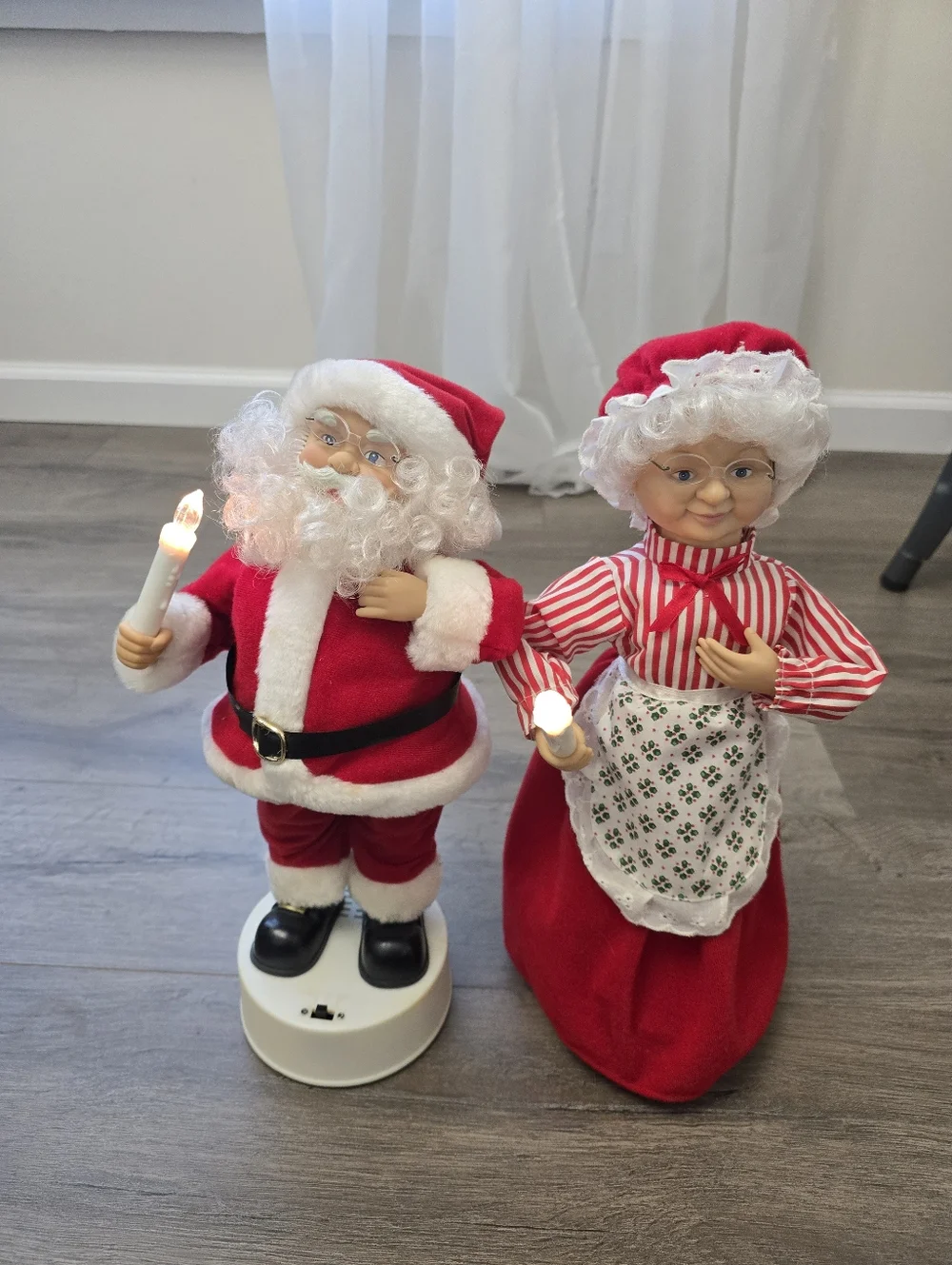 Vintage Wal-Mart 1996 Holiday Time 14” Animated Mr. &  Mrs Clause